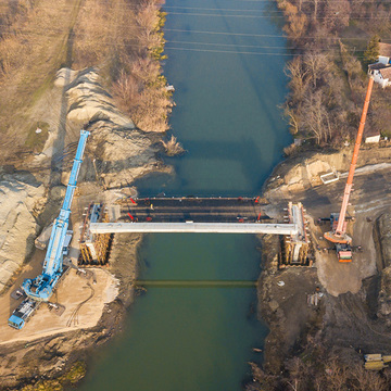 Премошћен Бегеј - почела монтажа конструкције моста на траси обилазнице
