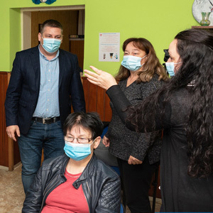 Поводом међународног “Дана белог штапа” заменик градоначелника Саша Сантовац посетио Међуопштинску организацију слепих и слабовидих