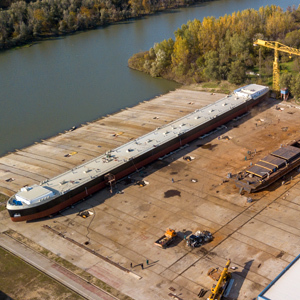 Iz brodogradilišta “Bomeks” porinut najveći brod ikada izrađen u Zrenjaninu 