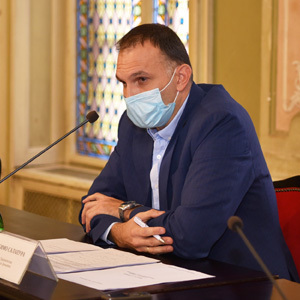 Gradonačelnik Salapura: počela primena novih mera za sprečavanje i suzbijanje zarazne bolesti KOVID-19 na teritoriji Grada Zrenjanina