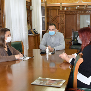 Sastanak gradonačelnika s rukovodiocima ustanova socijalne zaštite u gradu Zrenjaninu i organizacije Crvenog krsta Zrenjanin