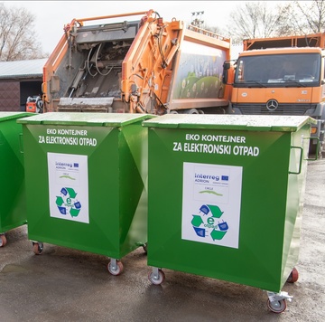 "Укључи се и рециклирај" - Градоначелнику Зрењанина уручена опрема за прикупљање електронског и електричног отпада вредна 50.000 евра