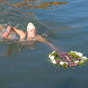 Одржано Богојављенско пливање у Зрењанину, Фаркаждину и Клеку: две даме прве до Часног крста 