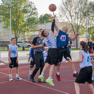 Promovisana Junior NBA liga Srbije u Zrenjaninu - pet ekipa, iz pet škola, nadmeće se po uzoru na najjaču košarkašku ligu sveta