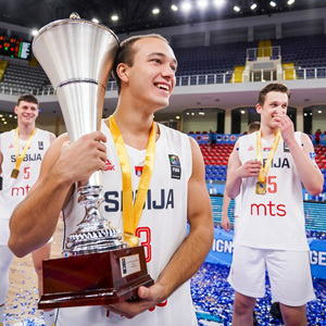Uspeh mlade košarkaške reprezentacije Srbije na EP B divizije, u ekipi dvojica Zrenjaninaca, čestitka gradonačelnika Salapure