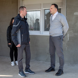 Градоначелник у посети домаћинству Перишић у Лазареву: у енергетску санацију стамбених објеката уложено више од 100 милиона динара у току само две године