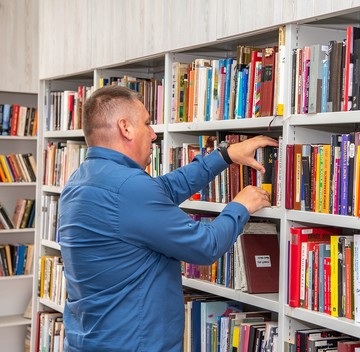 Заменик градоначелника обишао  завршне радове на адаптацији Позајмног одељења  Градске народне библиотеке „Жарко Зрењанин“