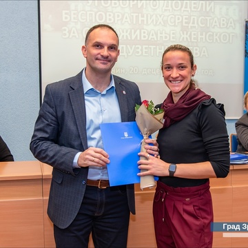Grad Zrenjanin izdvojio 8,1 milion dinara za razvoj ženskog preduzetništva - gradonačelnik uručio ugovore korisnicama 