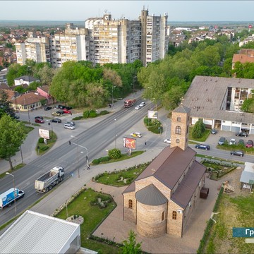 Gradonačelnik obišao završne radove na rekonstrukciji dela trotoara na Bulevaru „Veljka Vlahovića“ i najavio planove za najmnogoljudnije naselje u gradu