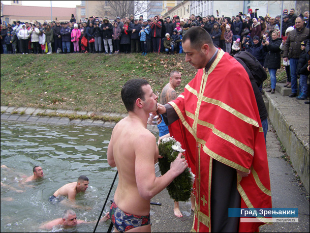 Održano 12. Bogojavljensko plivanje za Časni krst u Zrenjaninu